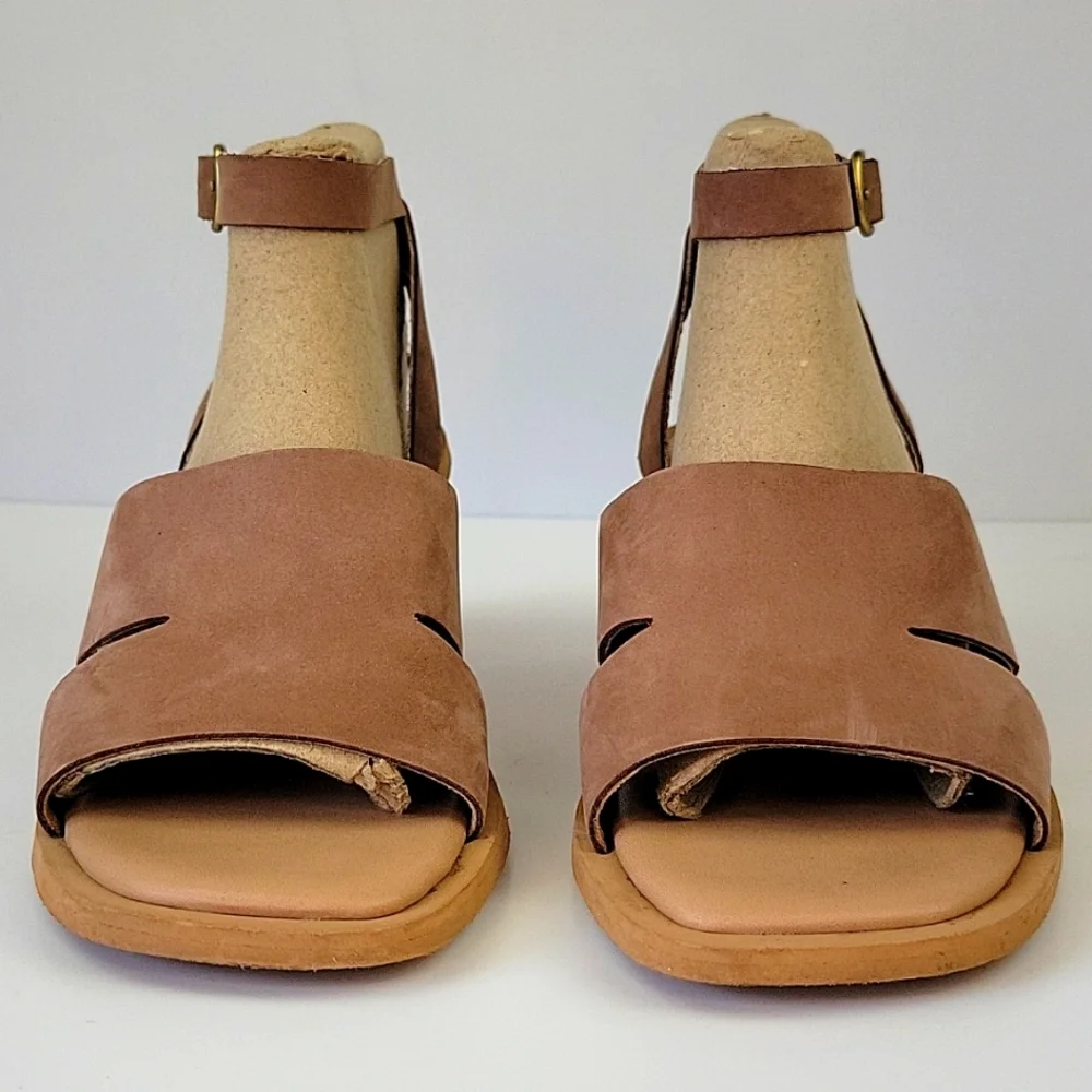 Lucky Brand Pemal Leather Sandals Taupe Size 8.5